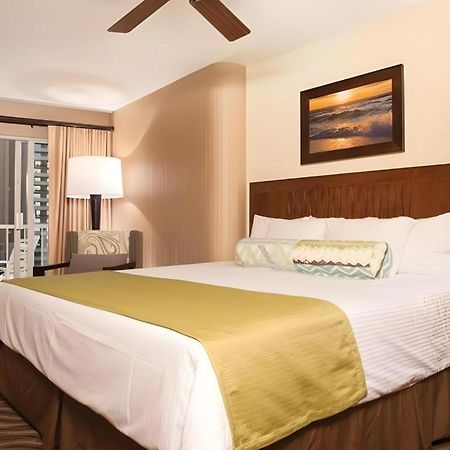 Club Wyndham At Waikiki Beach Walk Гонолулу Экстерьер фото