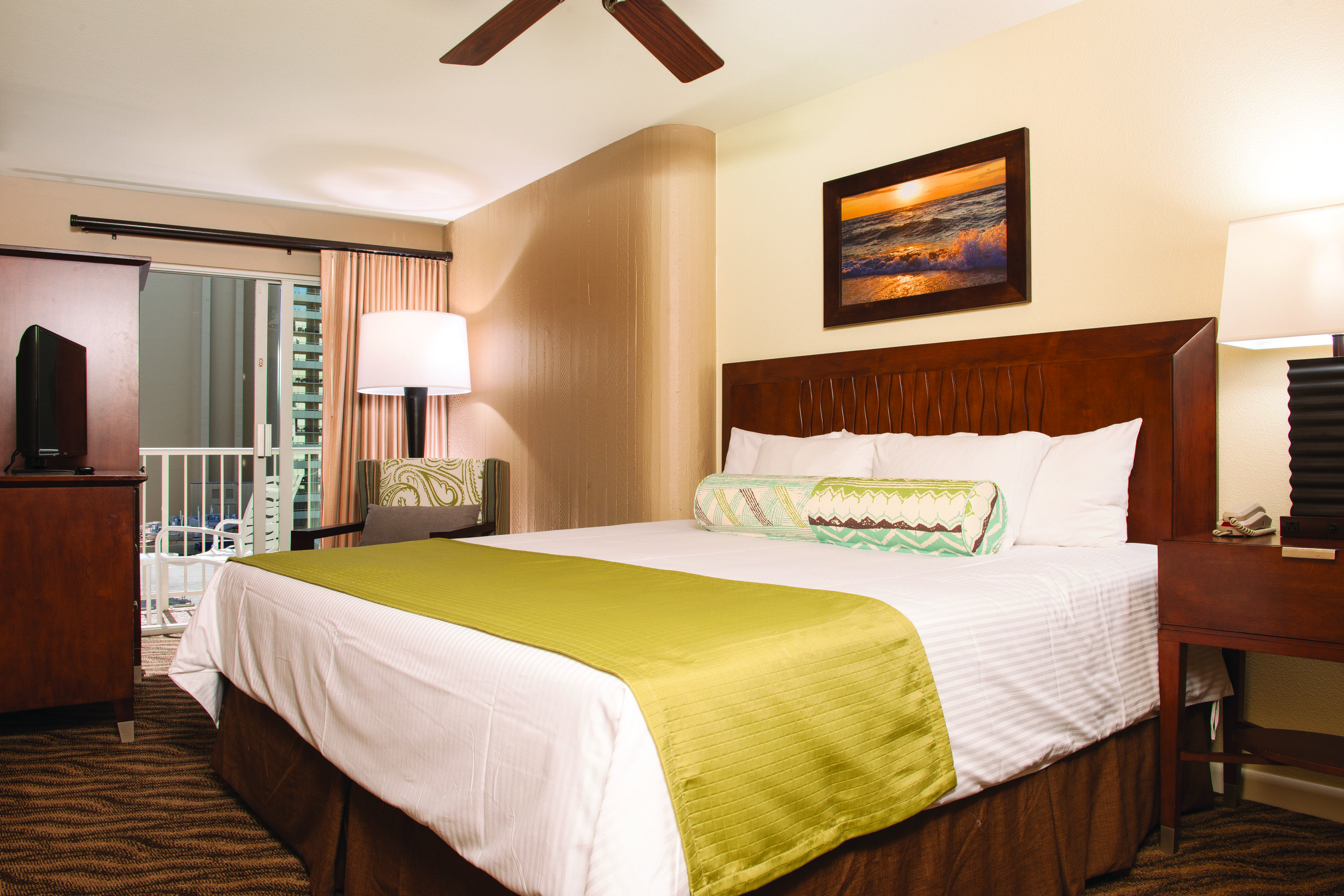 Club Wyndham At Waikiki Beach Walk Гонолулу Экстерьер фото