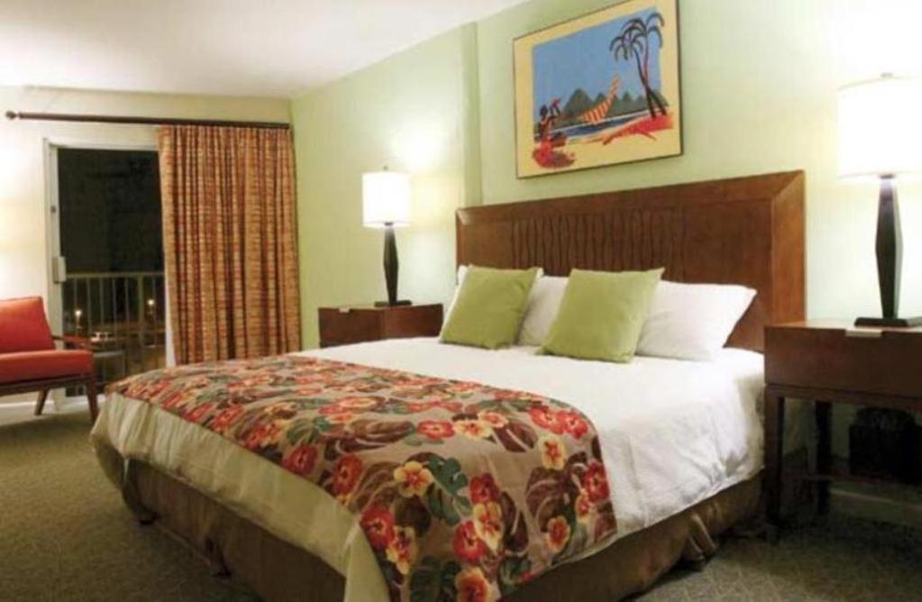 Club Wyndham At Waikiki Beach Walk Гонолулу Экстерьер фото