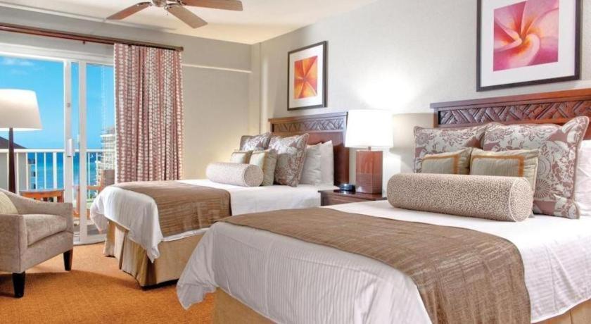 Club Wyndham At Waikiki Beach Walk Гонолулу Экстерьер фото